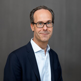 Prof. Frank Piller Herr Piller