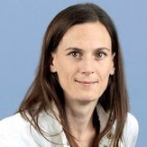Dr. Pia Hannewald